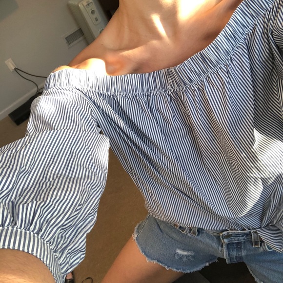 Stripped Off-the-Shoulder top - Picture 5 of 5